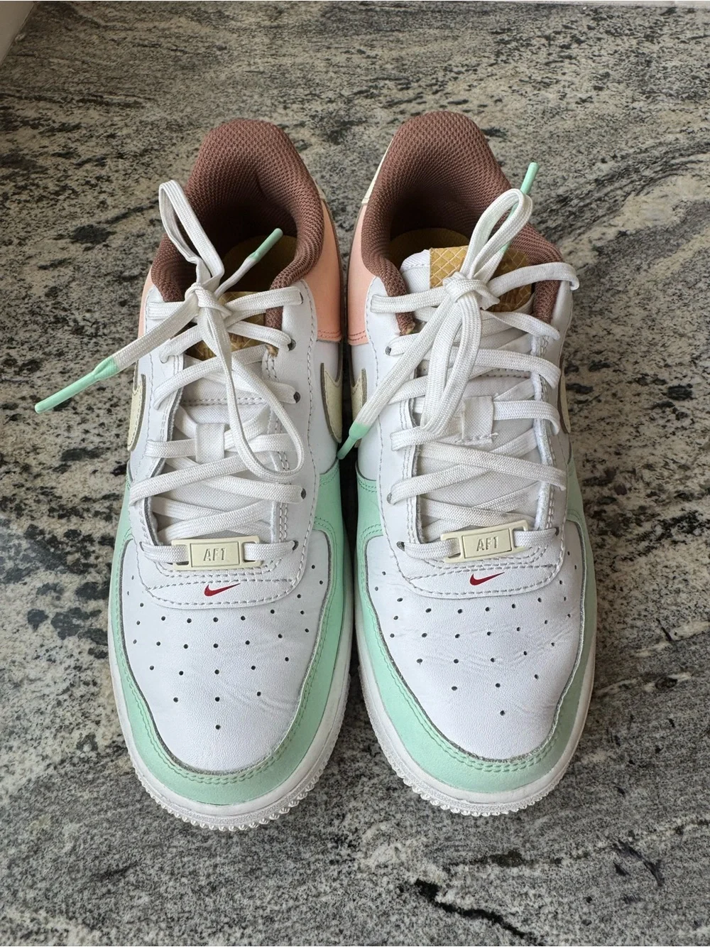 Nike Air Force 1 Low LV8 